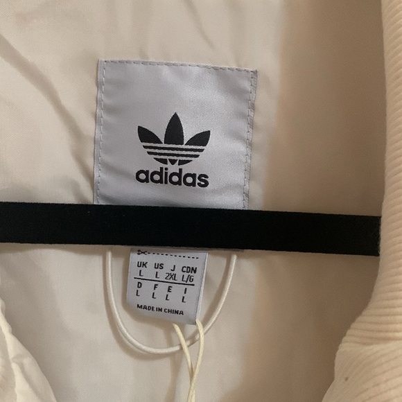 ✨FLASH SALE Men’s adidas neuclassics white jacket! NWT - Picture 2 of 6